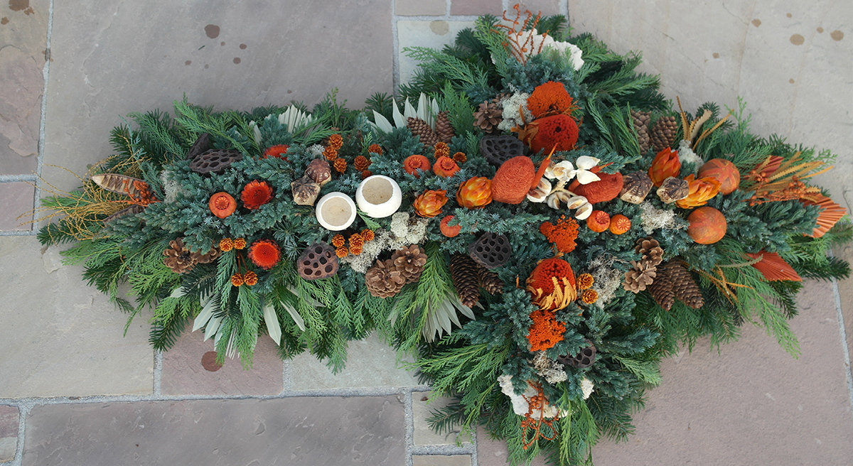 Allerheiligen Blumenkreuz