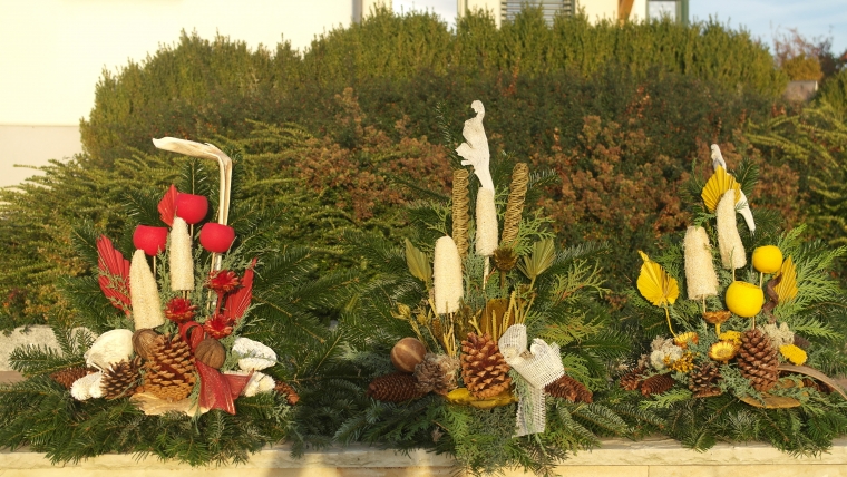 Grabschmuck für Allerheiligen