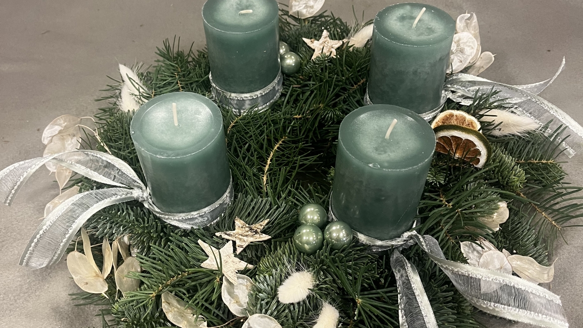 Geflochtener Adventskranz aus Edel-Tanne